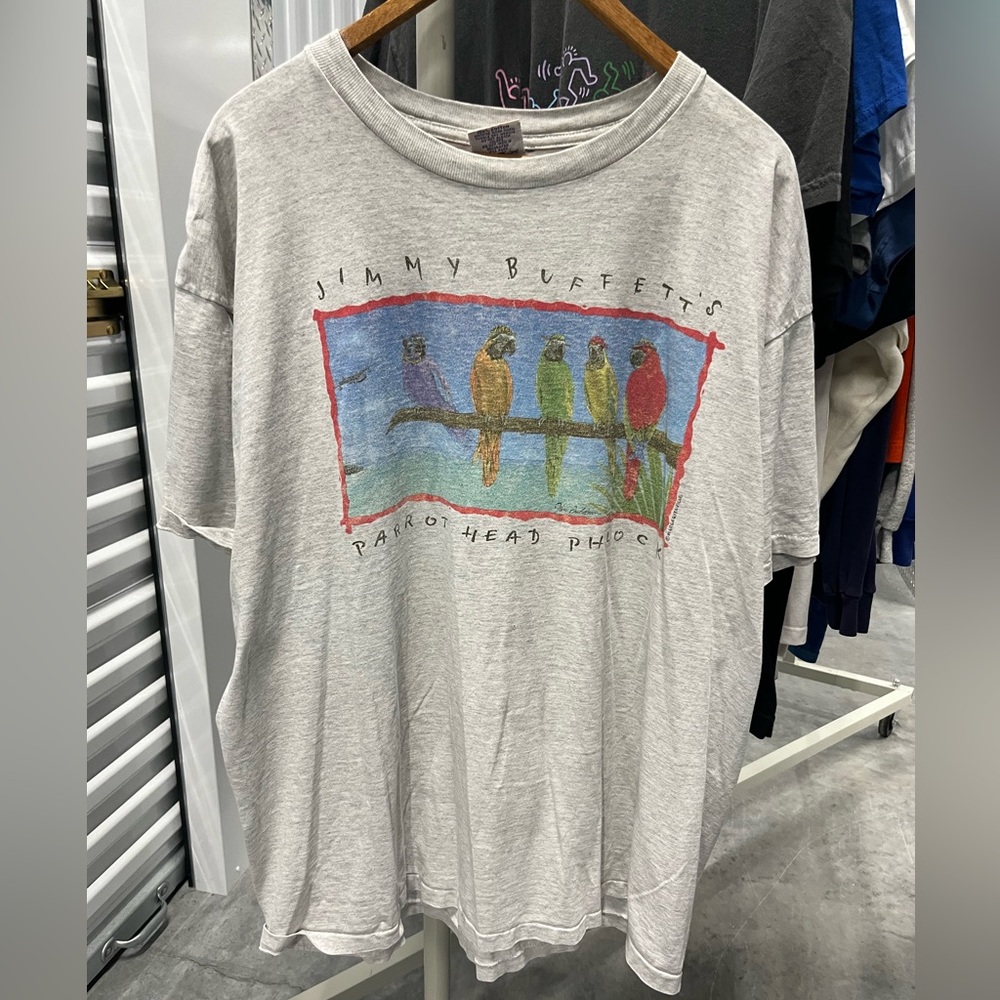 Vintage Jimmy Buffett, 90s parrot head shirt